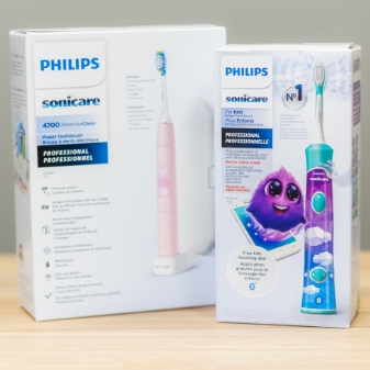 Philips Sonicare adult toothbrush blue or pink